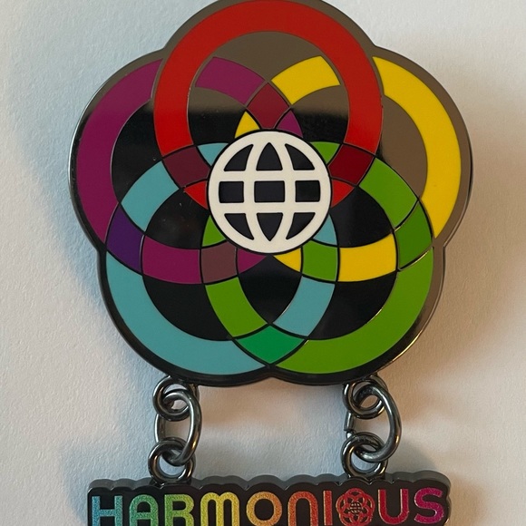 Disney Epcot Harmonious Show Pin - NEW - Picture 3 of 4